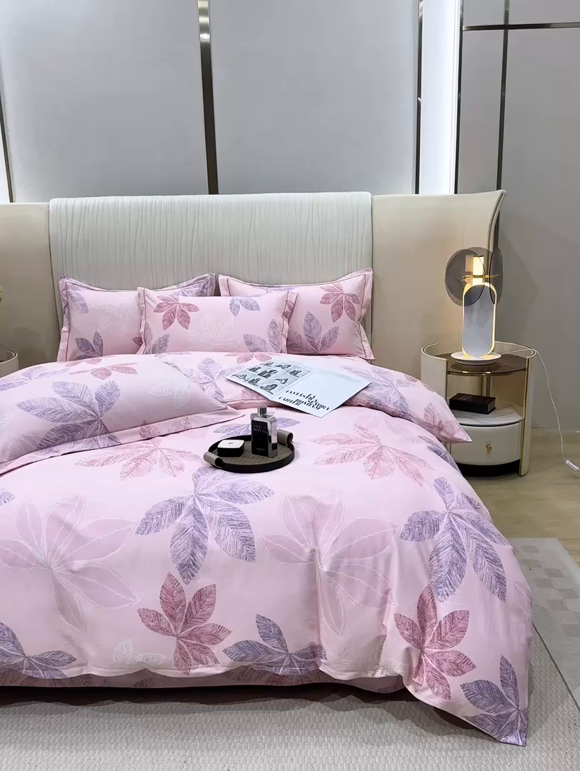 91家纺网 家纺一手货源 找家纺 木易家居 2026新款100%全棉纯棉加厚四件套（礼盒包装）（提供买家秀）香山红叶-粉