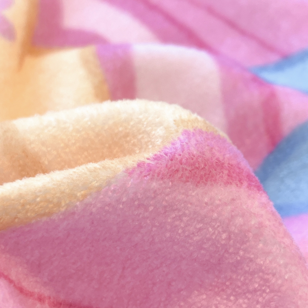 91家纺网 家纺一手货源 找家纺 暮思家居 2025新款正版授权小马宝莉大阪数码印花高克重加厚保暖牛奶绒四件套 绒大版-宝莉大家族