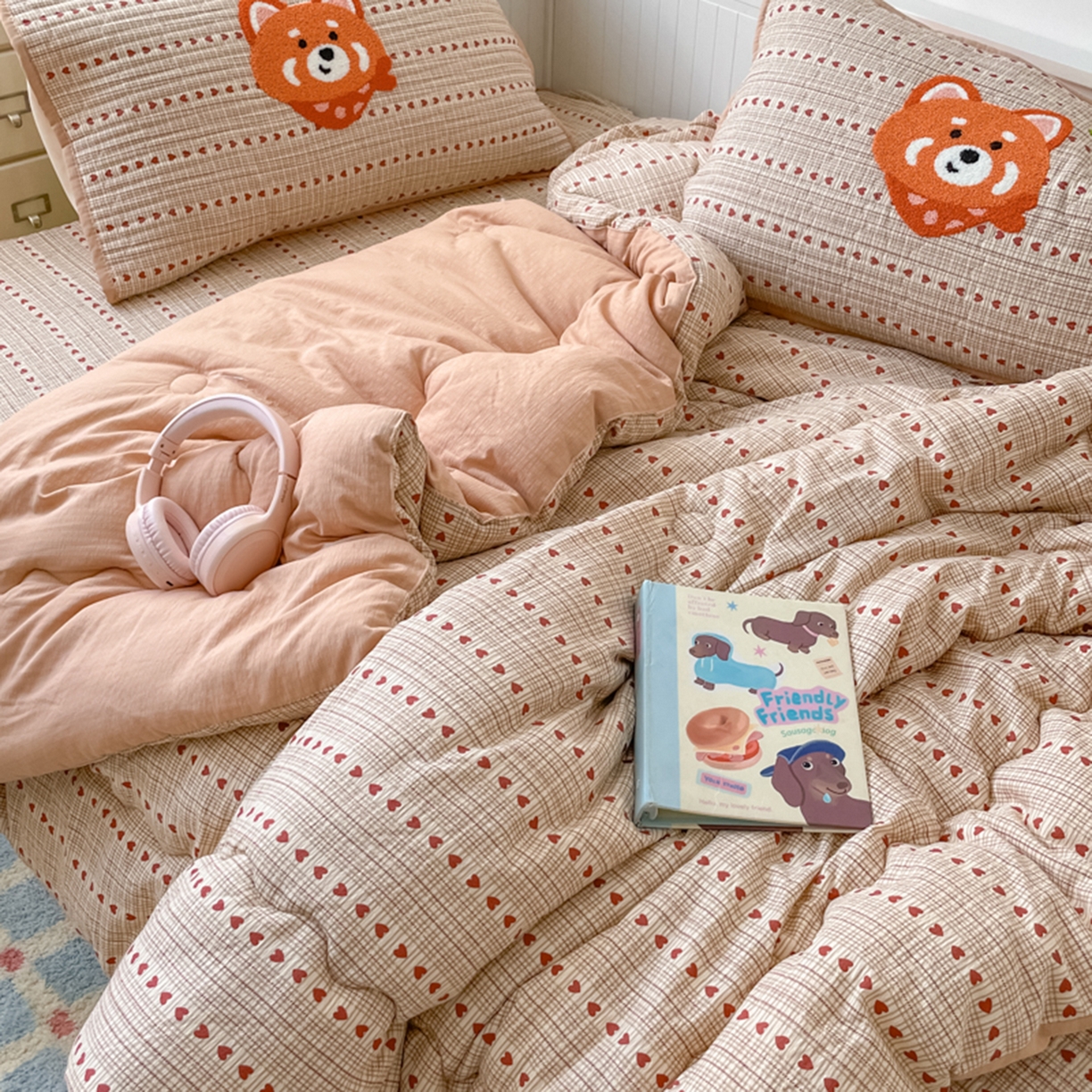 91家纺网 家纺一手货源 找家纺 老帅的工厂店 2025新款A类云感懒人冬季一体被床盖四件套 美美狐