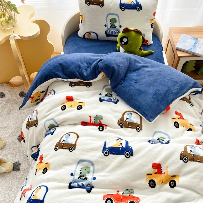 91家纺网 家纺一手货源 找家纺 嗨生活 2025新款加厚230克牛奶绒儿童三件套幼儿园三件套 汽车嘟嘟