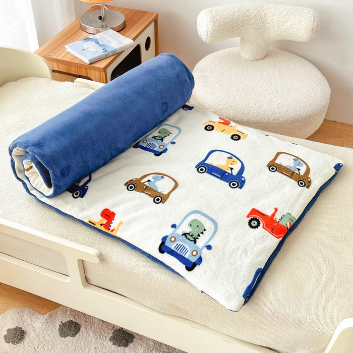 91家纺网 家纺一手货源 找家纺 嗨生活 2025新款加厚230克牛奶绒儿童三件套幼儿园三件套 汽车嘟嘟