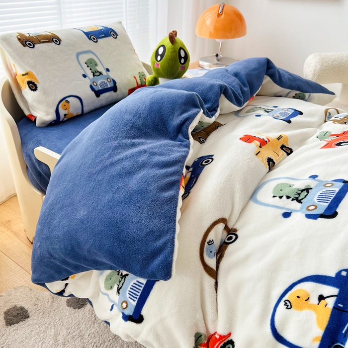 91家纺网 家纺一手货源 找家纺 嗨生活 2025新款加厚230克牛奶绒儿童三件套幼儿园三件套 汽车嘟嘟