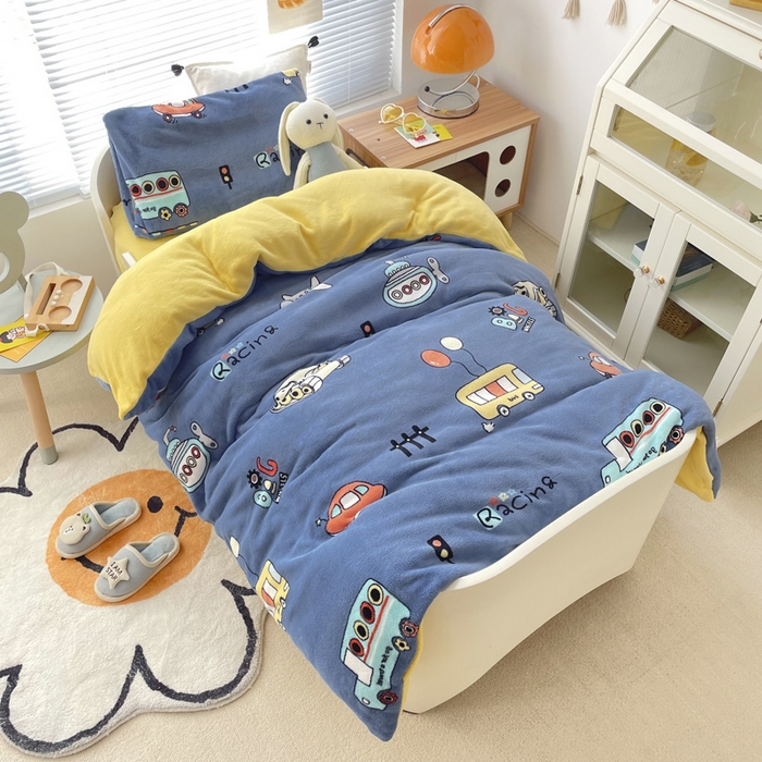 91家纺网 家纺一手货源 找家纺 嗨生活 2025新款加厚230克牛奶绒儿童三件套幼儿园三件套 总动员