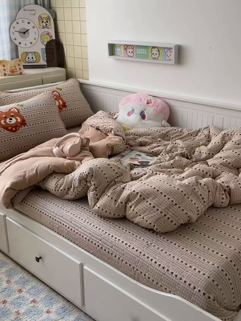 91家纺网 家纺一手货源 找家纺 老帅的工厂店 2025新款A类云感懒人冬季一体被床盖四件套 美美狐