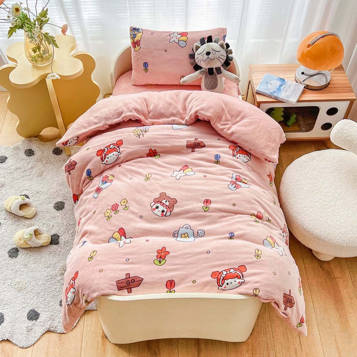 嗨生活 2025新款加厚230克牛奶绒儿童三件套幼儿园三件套 花园女孩