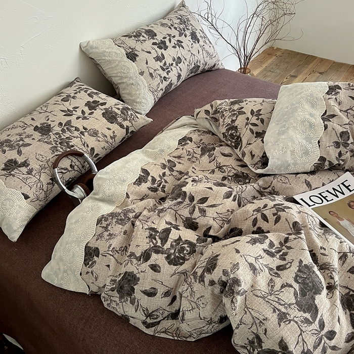 91家纺网 家纺一手货源 找家纺 仟网汇 2025新款亚麻复古花边系列四件套茶野