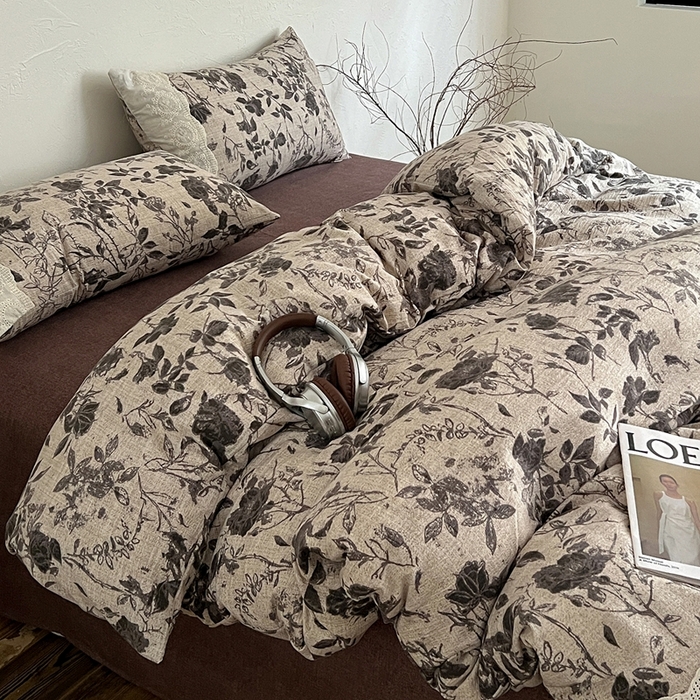 91家纺网 家纺一手货源 找家纺 仟网汇 2025新款亚麻复古花边系列四件套茶野