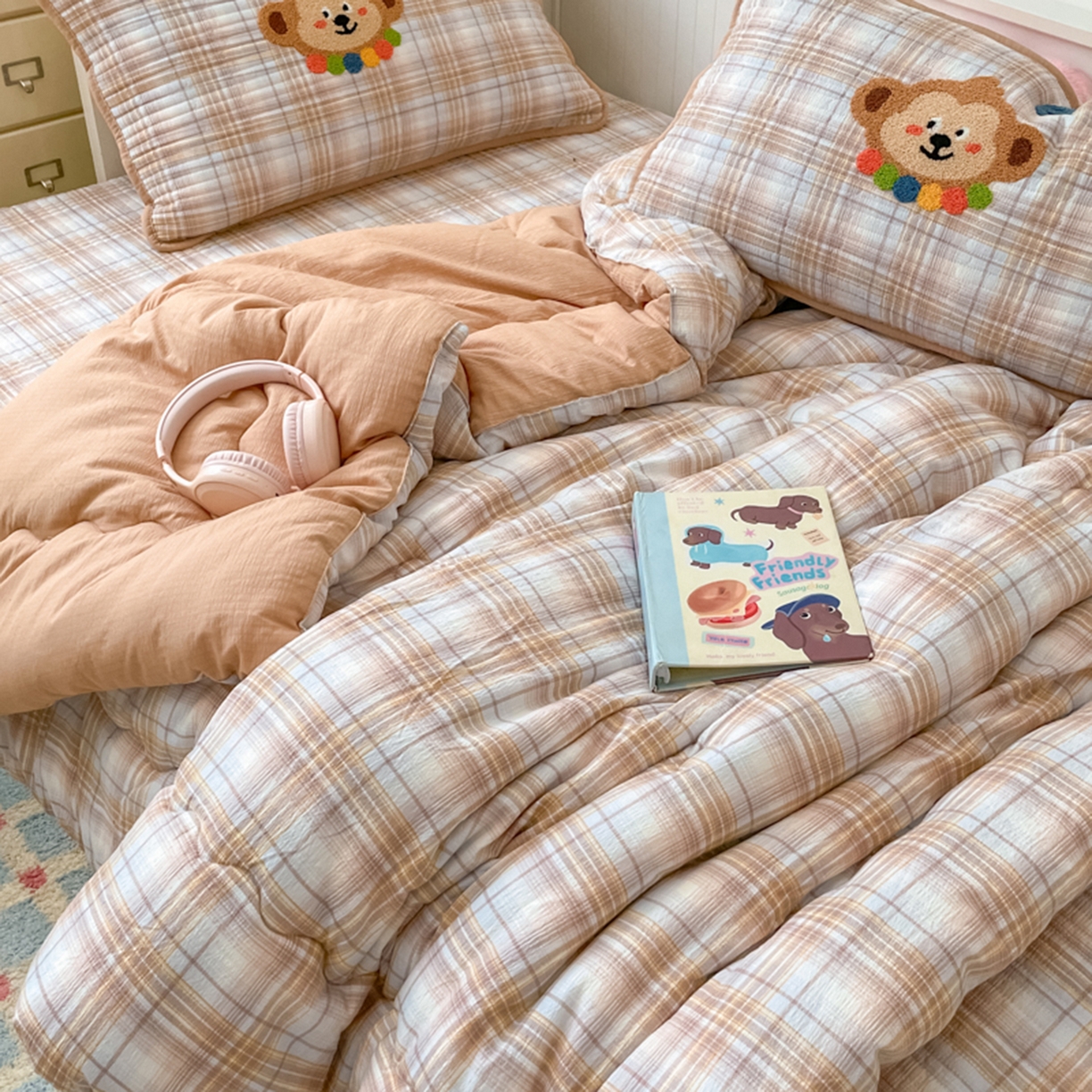 91家纺网 家纺一手货源 找家纺 老帅的工厂店 2025新款A类云感懒人冬季一体被床盖四件套 生日小猴