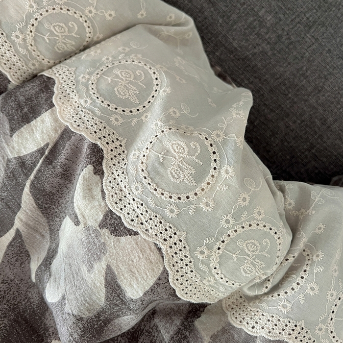 91家纺网 家纺一手货源 找家纺 仟网汇 2025新款亚麻复古花边系列四件套花影灰