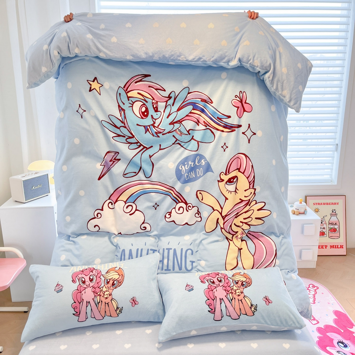 91家纺网 家纺一手货源 找家纺 暮思家居 2025新款正版授权小马宝莉大阪数码印花高克重加厚保暖牛奶绒四件套 绒大版-魔力宝莉