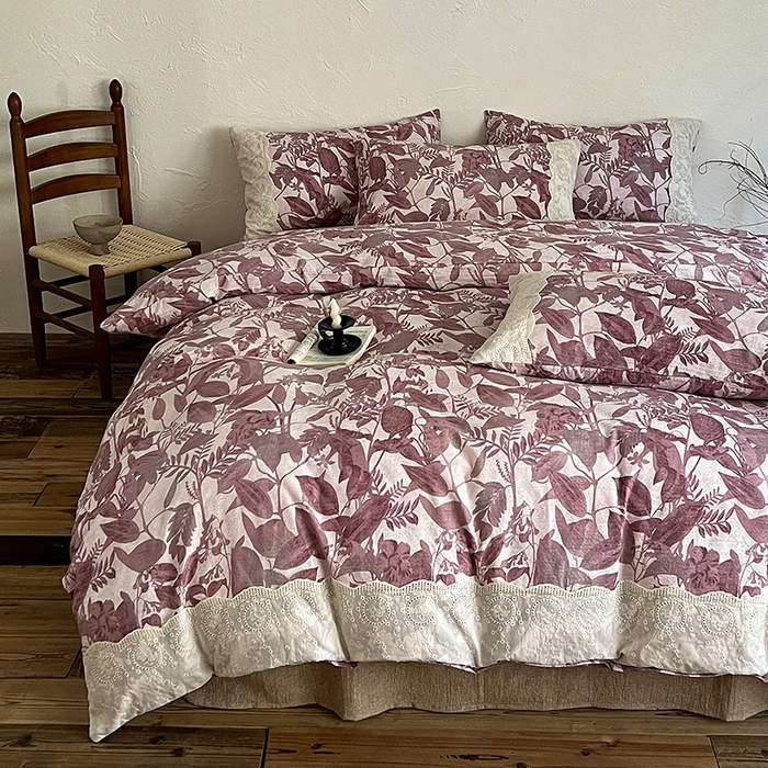 91家纺网 家纺一手货源 找家纺 仟网汇 2025新款亚麻复古花边系列四件套木槿红