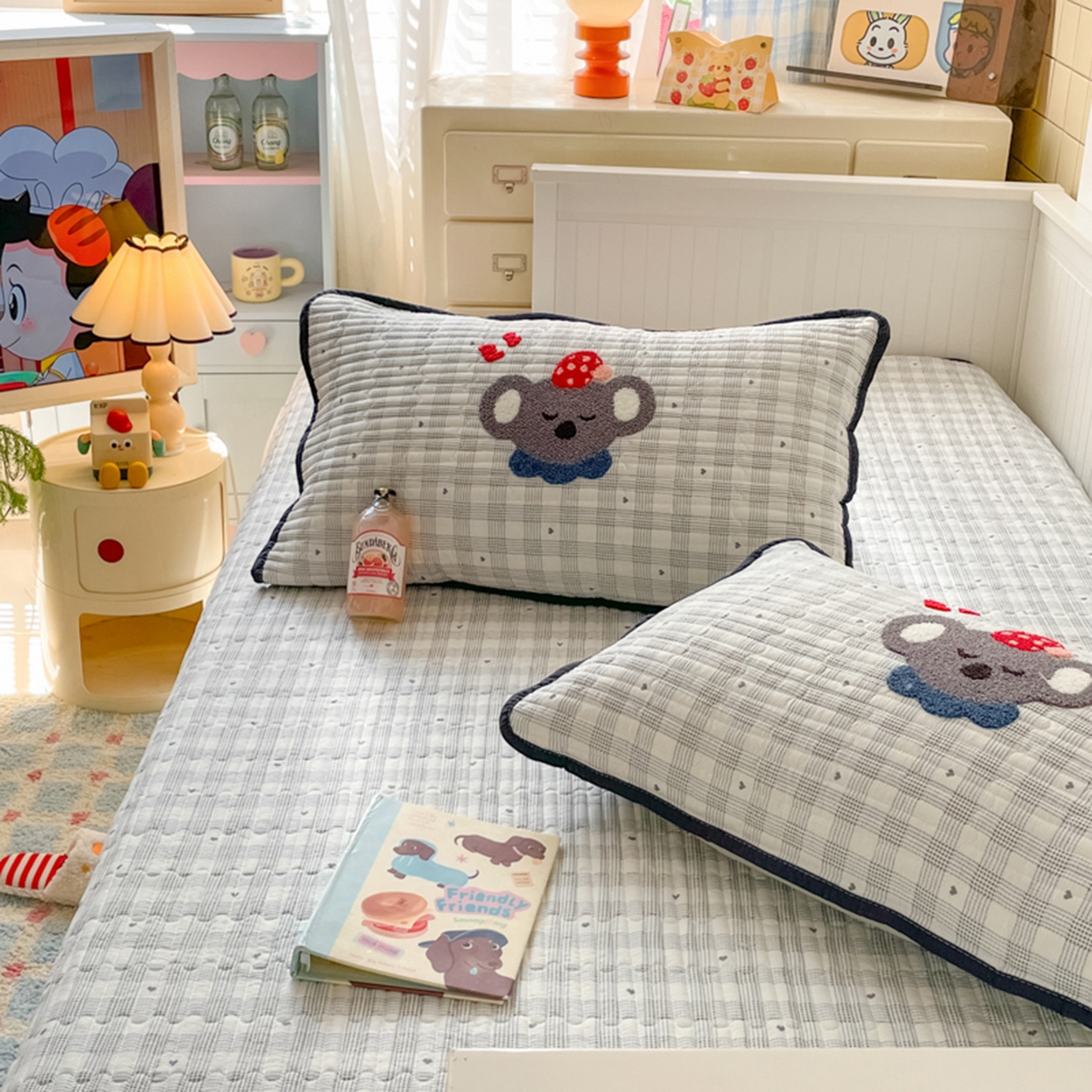 91家纺网 家纺一手货源 找家纺 老帅的工厂店 2025新款A类云感懒人冬季一体被床盖四件套 happy考拉