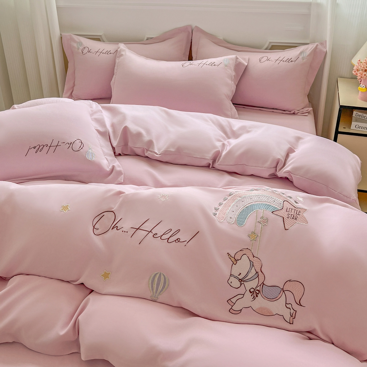 91家纺网 家纺一手货源 找家纺 （总）文黛家居 2025新款高克重水洗棉绣花四件套-彩虹牧马