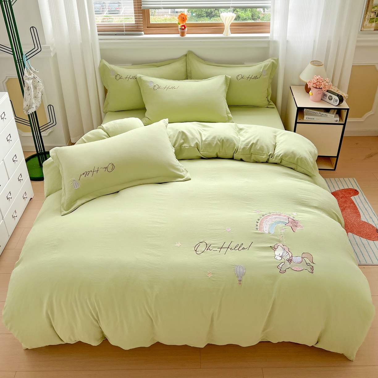 91家纺网 家纺一手货源 找家纺 文黛家居 2025新款高克重水洗棉绣花四件套-彩虹牧马 彩虹牧马-果绿