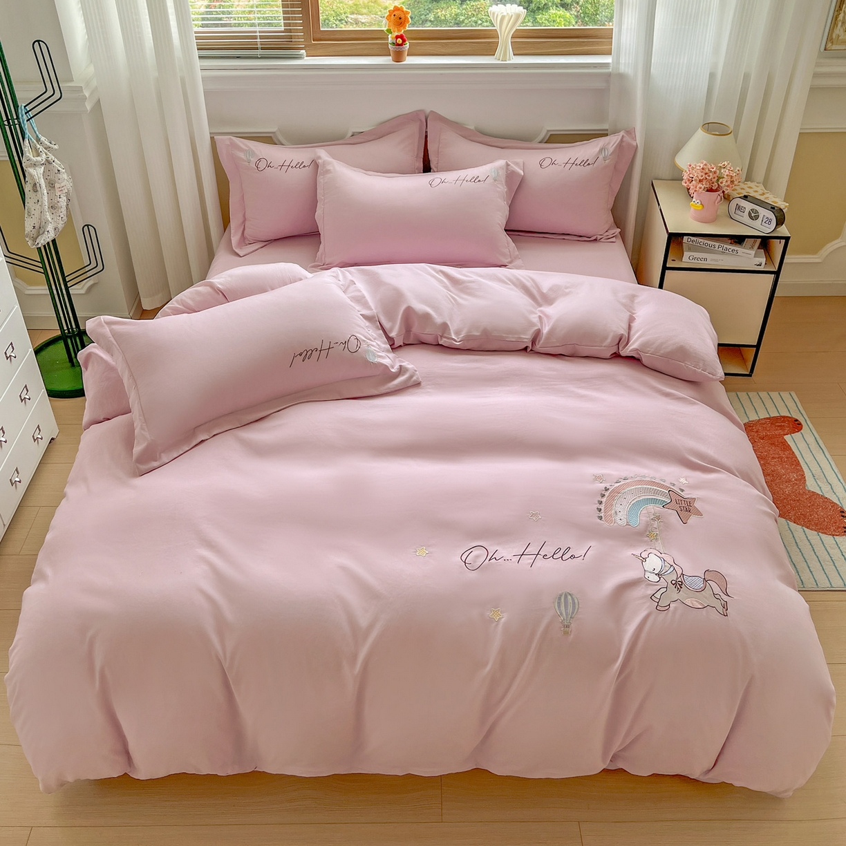 91家纺网 家纺一手货源 找家纺 文黛家居 2025新款高克重水洗棉绣花四件套-彩虹牧马 彩虹牧马-粉