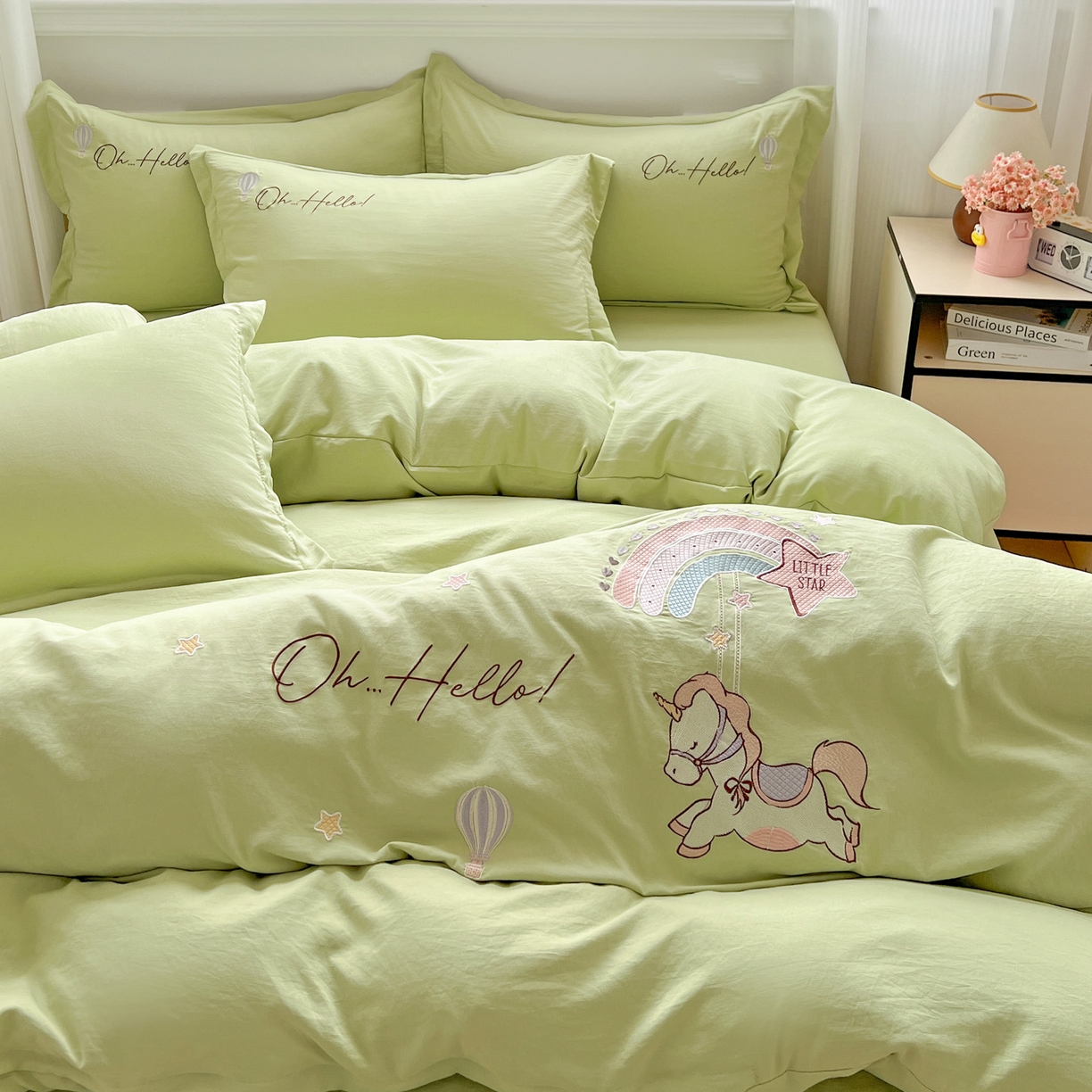 91家纺网 家纺一手货源 找家纺 文黛家居 2025新款高克重水洗棉绣花四件套-彩虹牧马 彩虹牧马-果绿