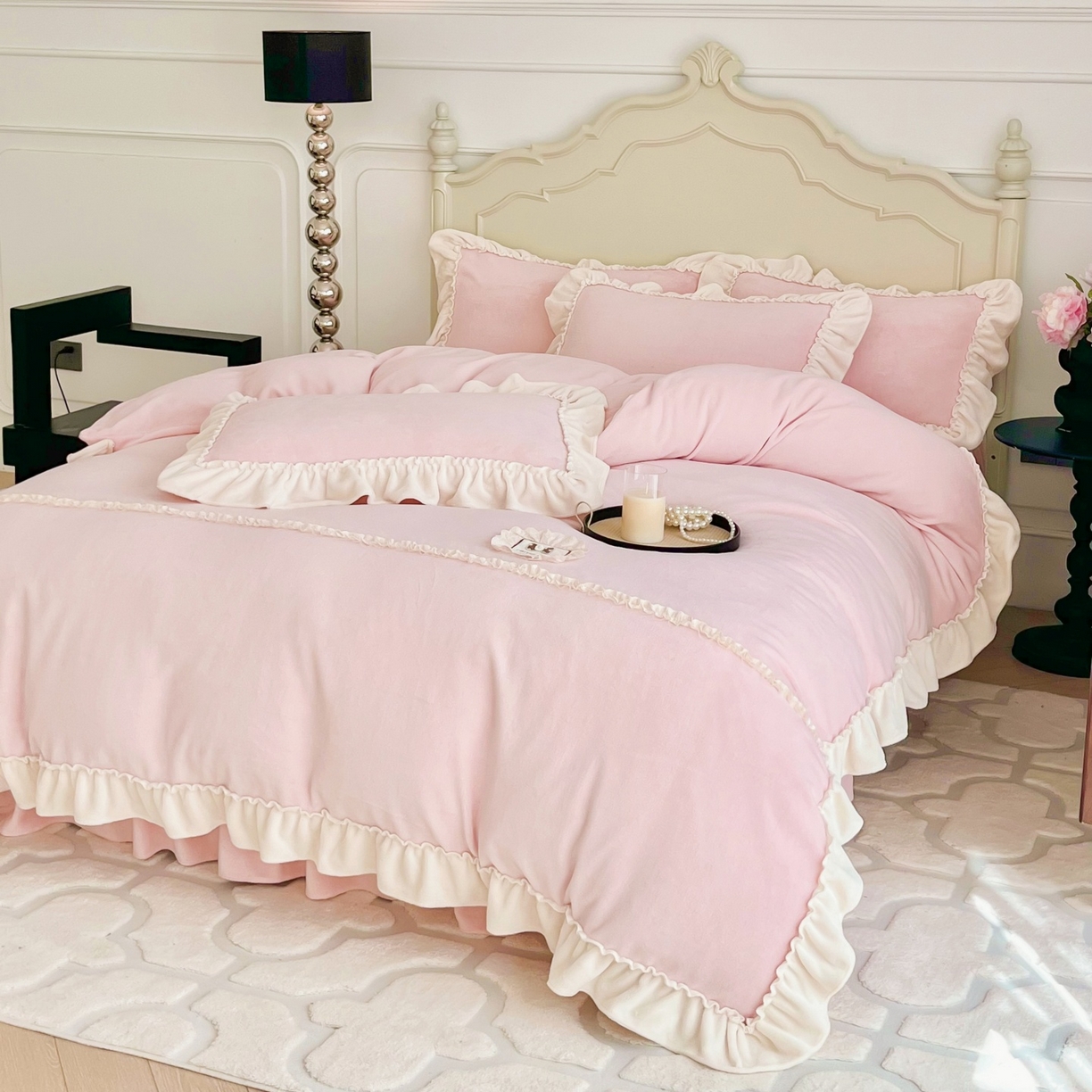 91家纺网 家纺一手货源 找家纺 （总）庭笙 2025新款少女粉浪漫花边8.8/9.8斤加厚牛奶绒床裙四件套-苏韵清风