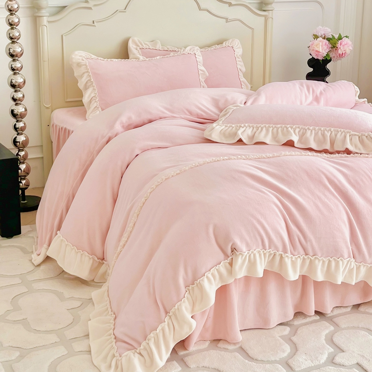 91家纺网 家纺一手货源 找家纺 （总）庭笙 2025新款少女粉浪漫花边8.8/9.8斤加厚牛奶绒床裙四件套-苏韵清风