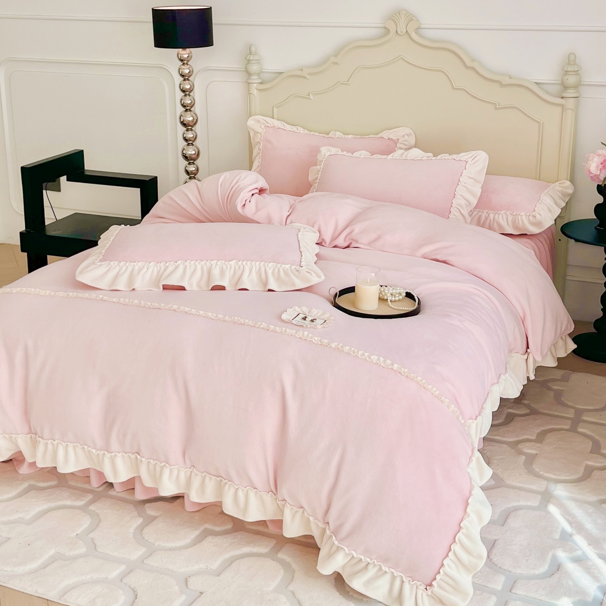 91家纺网 家纺一手货源 找家纺 庭笙 2025新款少女粉浪漫花边加厚牛奶绒床裙四件套-苏韵清风 苏韵清风-粉