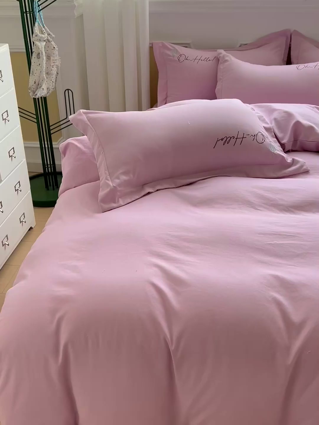 91家纺网 家纺一手货源 找家纺 文黛家居 2025新款高克重水洗棉绣花四件套-彩虹牧马 彩虹牧马-粉