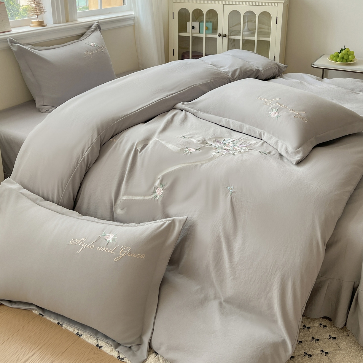 91家纺网 家纺一手货源 找家纺 文黛家居 2025新款高克重水洗棉绣花四件套-铃兰 铃兰-灰