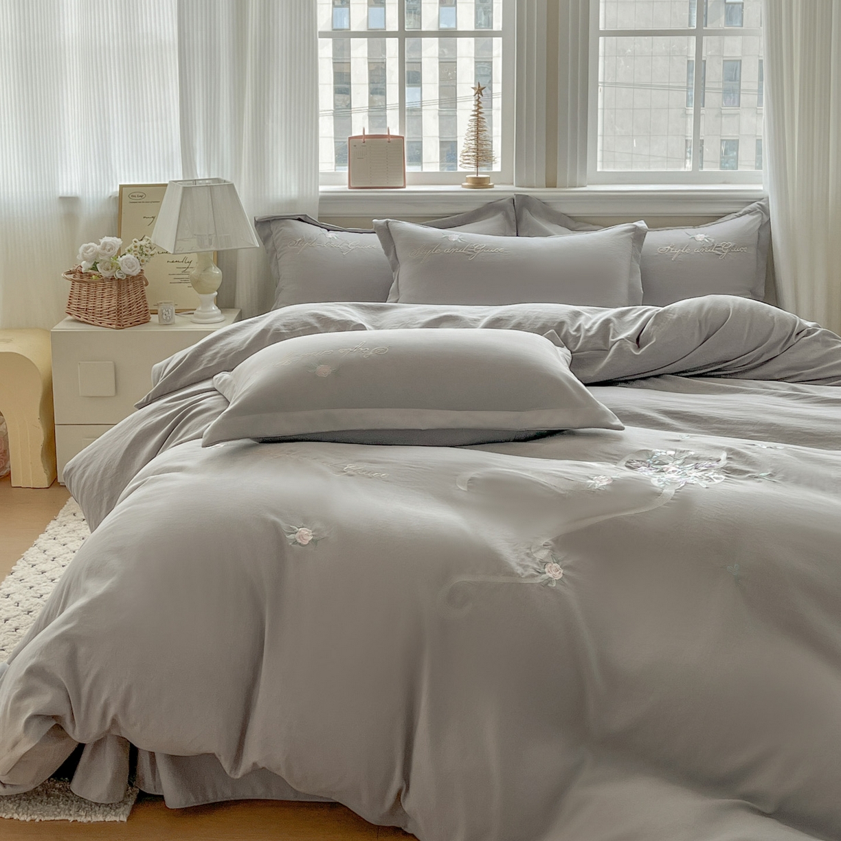 91家纺网 家纺一手货源 找家纺 文黛家居 2025新款高克重水洗棉绣花四件套-铃兰 铃兰-灰