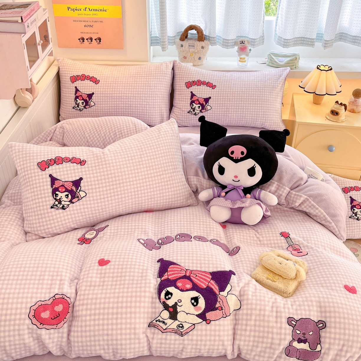 暮思家居 2025新款正版授权高端毛巾绣绣花牛奶绒三丽鸥四件套 毛巾绣-美美库洛米