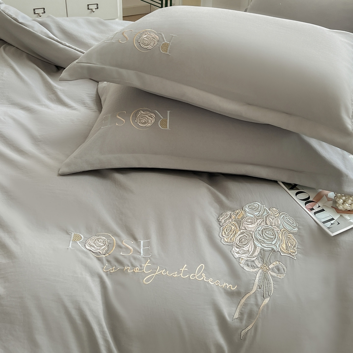 91家纺网 家纺一手货源 找家纺 （总）文黛家居 2025新款高克重水洗棉绣花四件套-玫瑰之恋