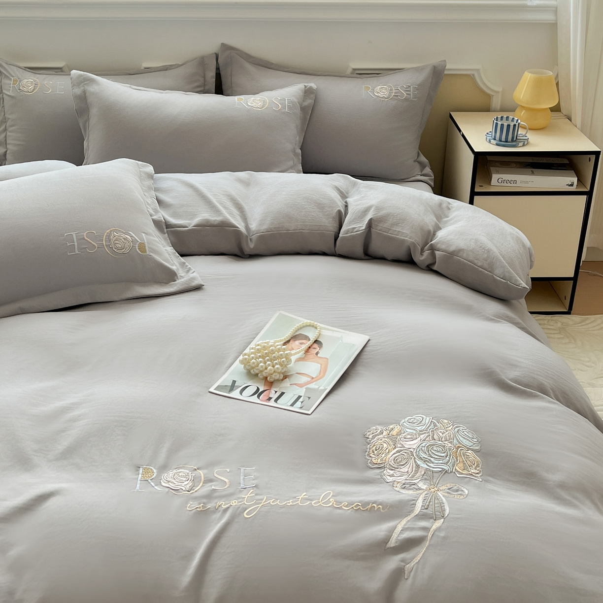 91家纺网 家纺一手货源 找家纺 文黛家居 2025新款高克重水洗棉绣花四件套-玫瑰之恋 玫瑰之恋-灰