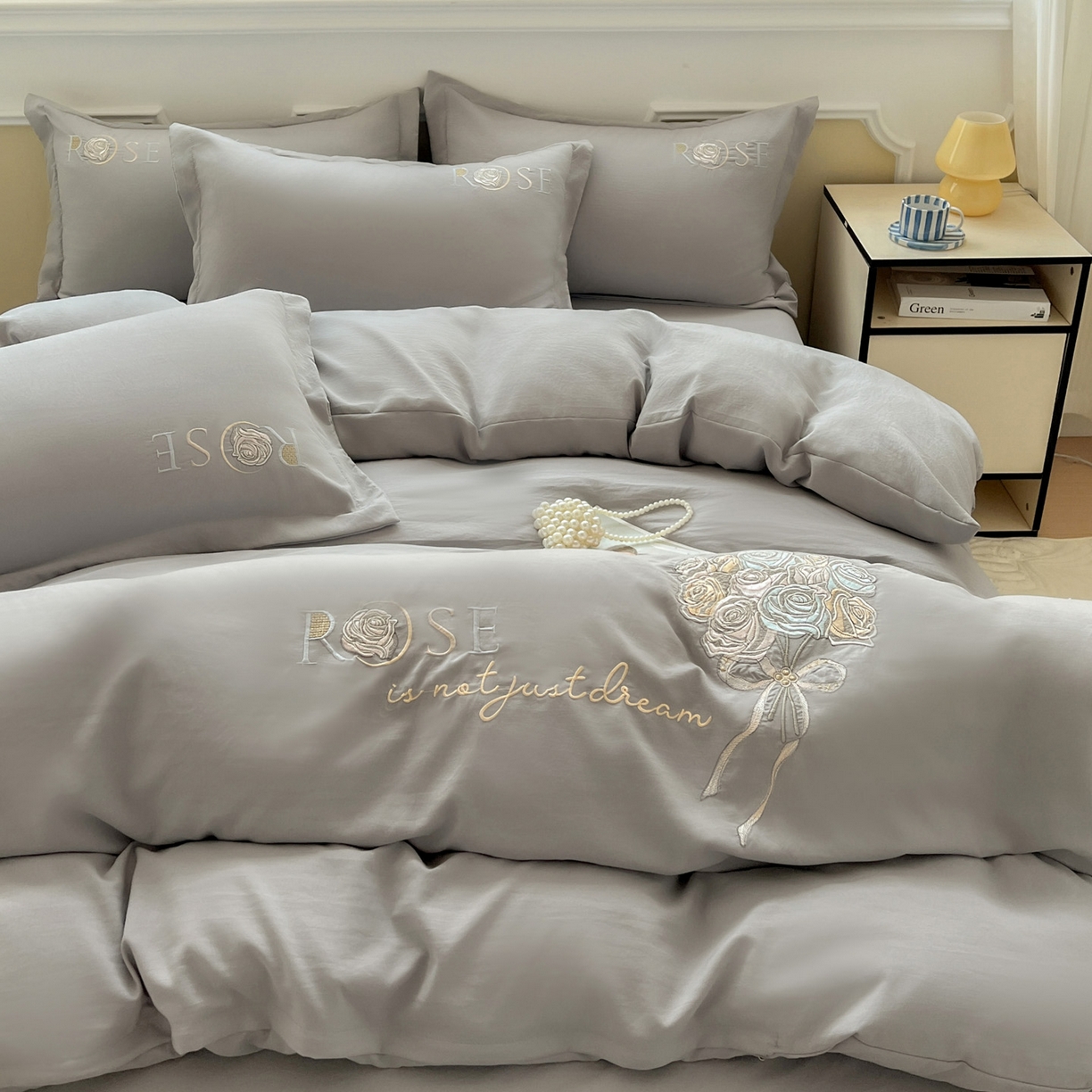 91家纺网 家纺一手货源 找家纺 文黛家居 2025新款高克重水洗棉绣花四件套-玫瑰之恋 玫瑰之恋-灰