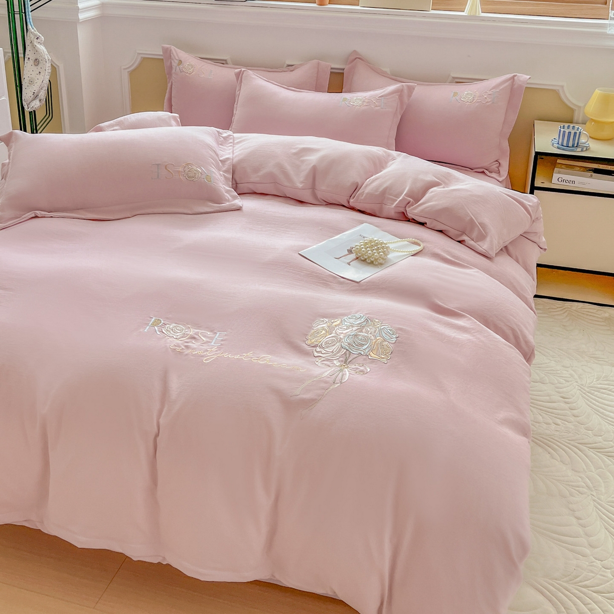 91家纺网 家纺一手货源 找家纺 文黛家居 2025新款高克重水洗棉绣花四件套-玫瑰之恋 玫瑰之恋-粉