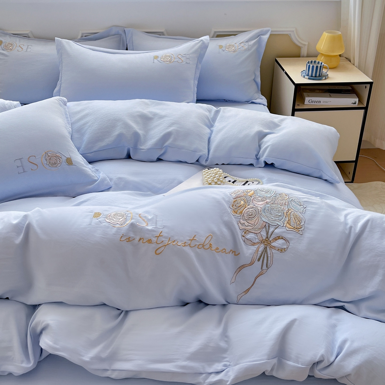 91家纺网 家纺一手货源 找家纺 文黛家居 2025新款高克重水洗棉绣花四件套-玫瑰之恋 玫瑰之恋-浅蓝