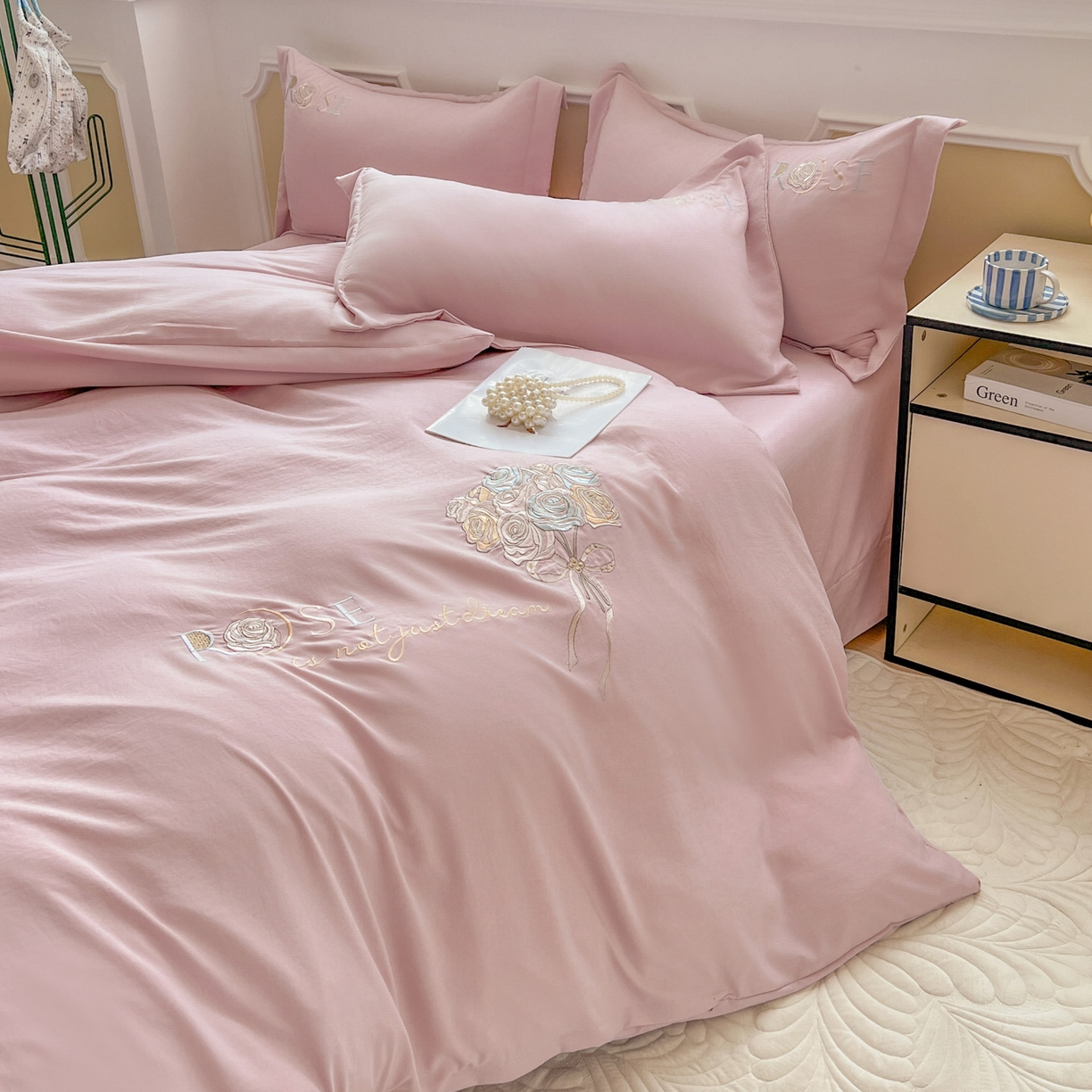 91家纺网 家纺一手货源 找家纺 文黛家居 2025新款高克重水洗棉绣花四件套-玫瑰之恋 玫瑰之恋-粉