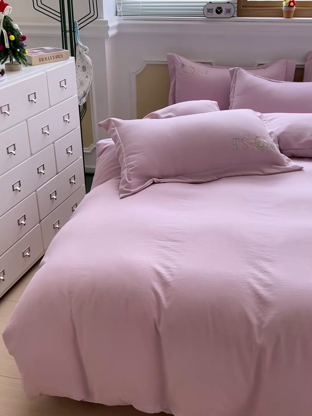 91家纺网 家纺一手货源 找家纺 文黛家居 2025新款高克重水洗棉绣花四件套-玫瑰之恋 玫瑰之恋-粉