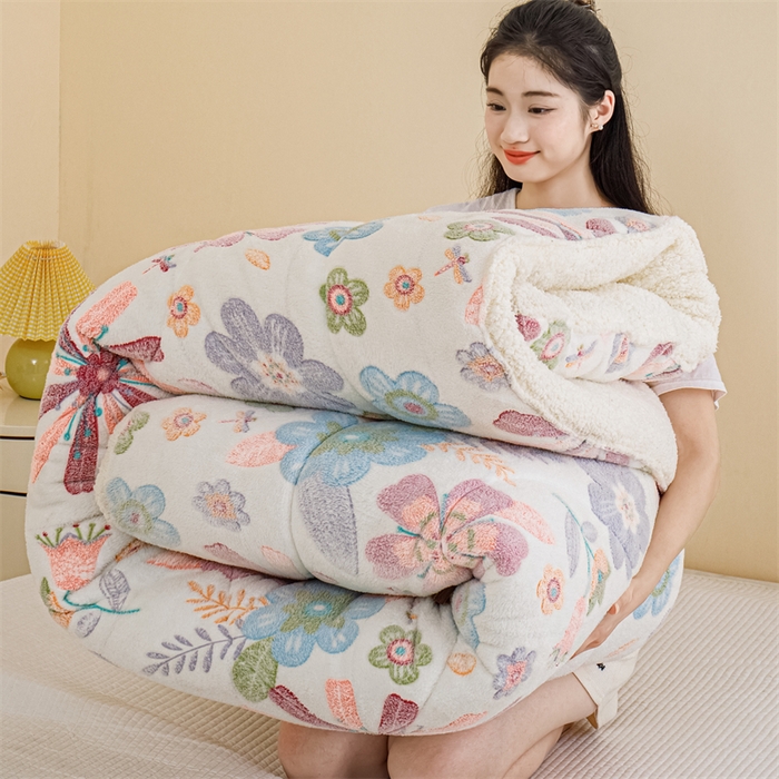 91家纺网 家纺一手货源 找家纺 （总）曼町家居 2025新款加厚升级款雪花绒印花冬被 被子被芯