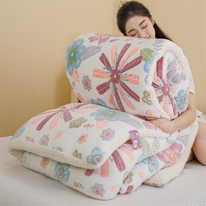 91家纺网 家纺一手货源 找家纺 曼町家居 2025新款加厚升级款雪花绒印花冬被 被子被芯 花开花落