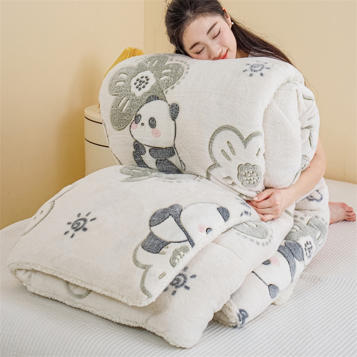 91家纺网 家纺一手货源 找家纺 曼町家居 2025新款加厚升级款雪花绒印花冬被 被子被芯 熊猫宝贝