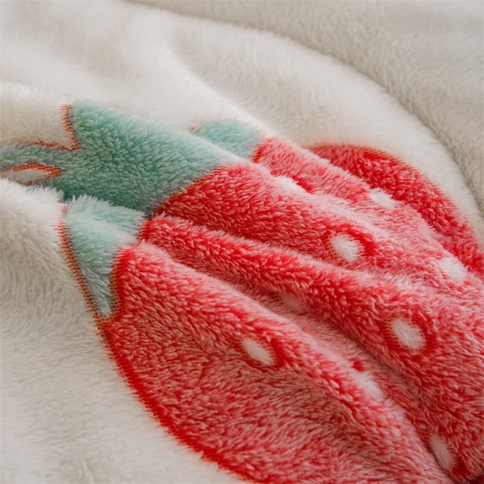 91家纺网 家纺一手货源 找家纺 曼町家居 2025新款加厚升级款雪花绒印花冬被 被子被芯 草莓牛奶