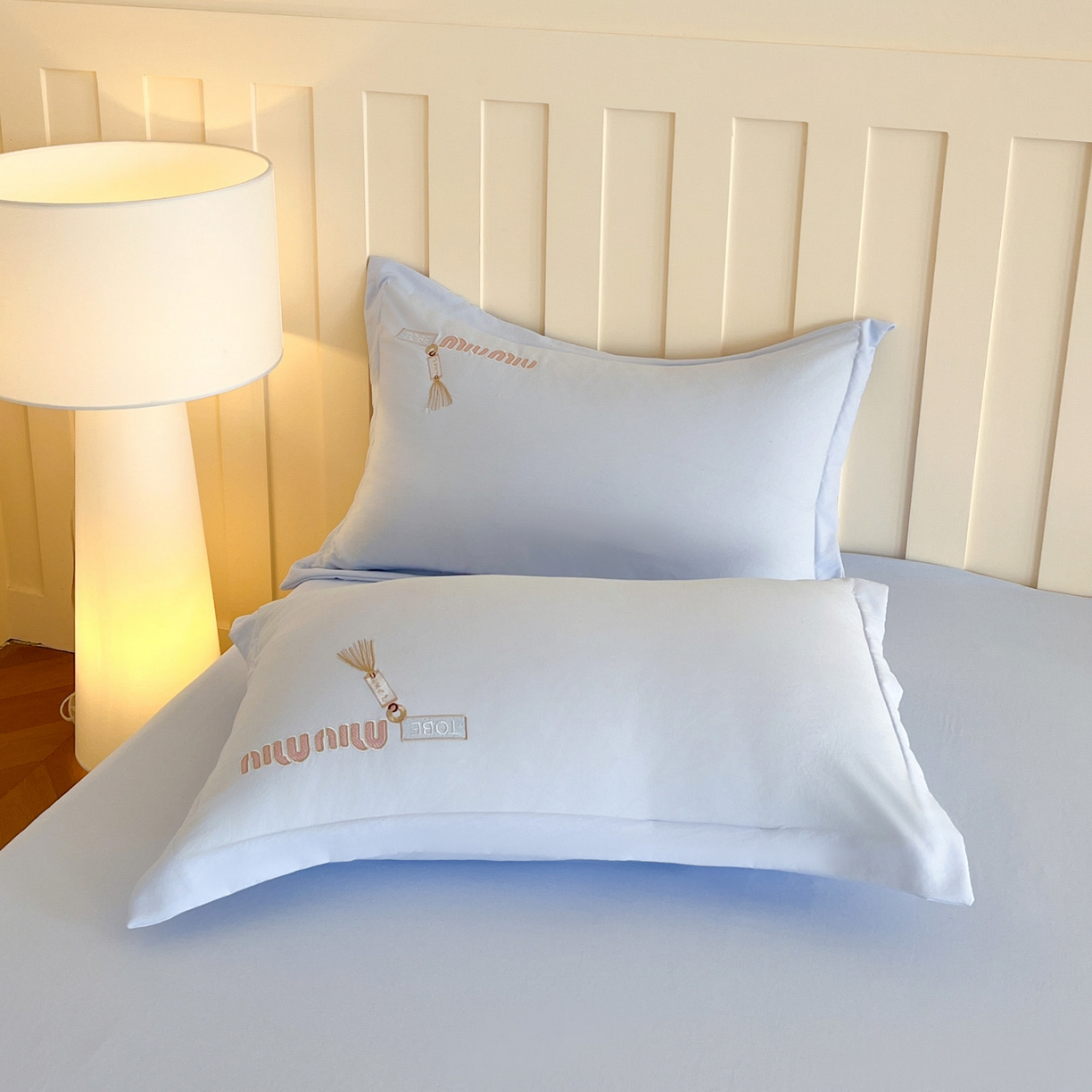 91家纺网 家纺一手货源 找家纺 文黛家居 2025新款高克重水洗棉绣花四件套-梦恋 梦恋-浅蓝