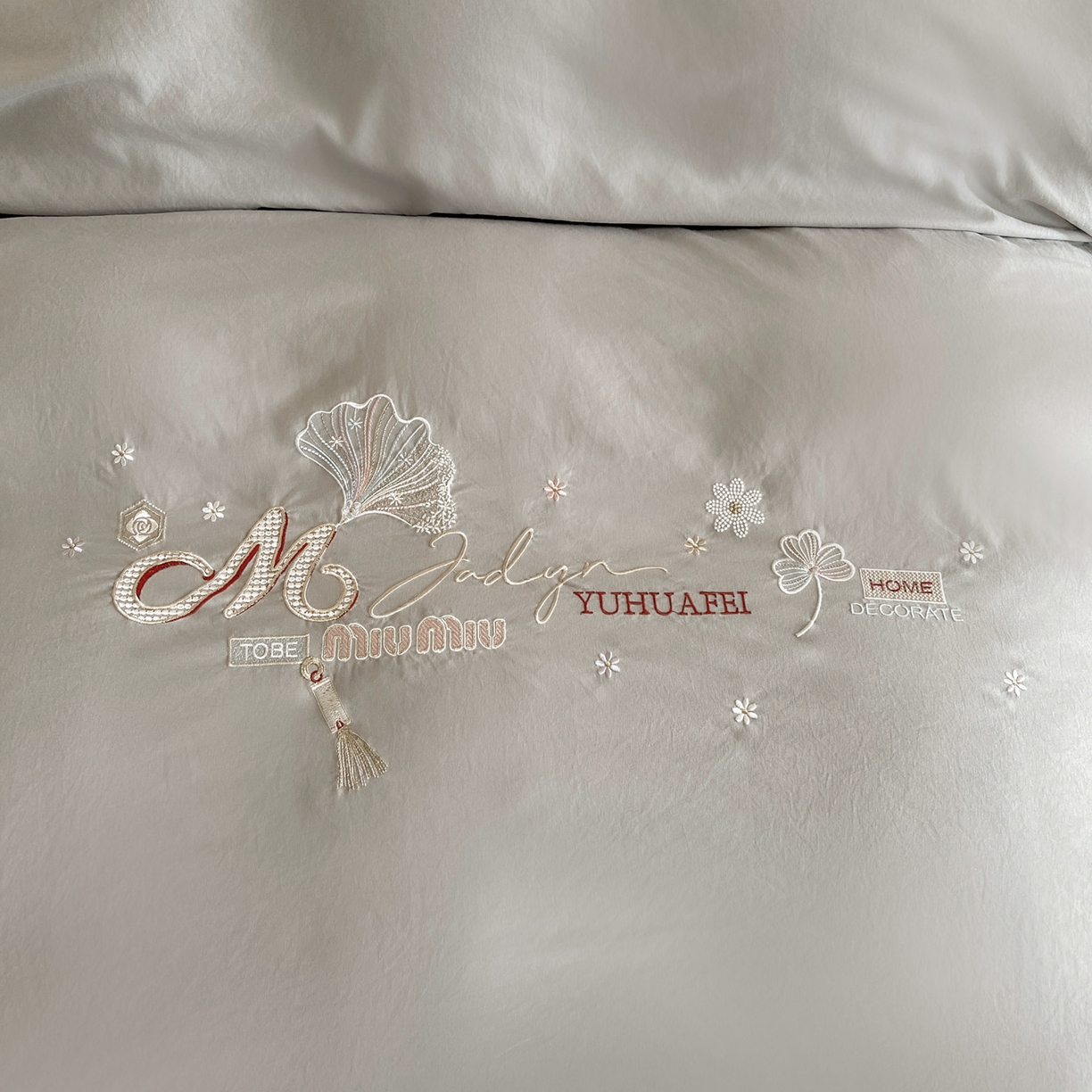 91家纺网 家纺一手货源 找家纺 文黛家居 2025新款高克重水洗棉绣花四件套-梦恋 梦恋-灰