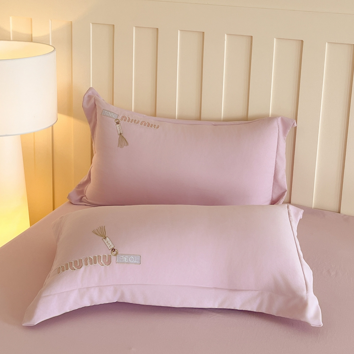 91家纺网 家纺一手货源 找家纺 文黛家居 2025新款高克重水洗棉绣花四件套-梦恋 梦恋-粉