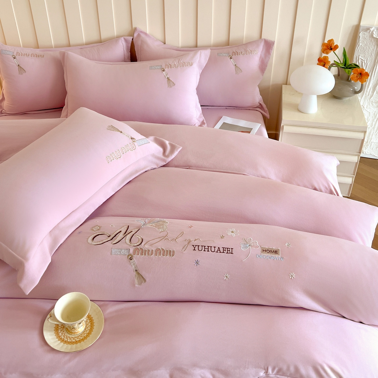 91家纺网 家纺一手货源 找家纺 文黛家居 2025新款高克重水洗棉绣花四件套-梦恋 梦恋-粉