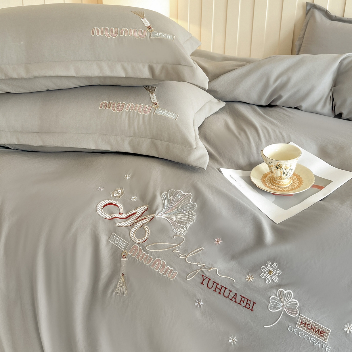 91家纺网 家纺一手货源 找家纺 文黛家居 2025新款高克重水洗棉绣花四件套-梦恋 梦恋-灰