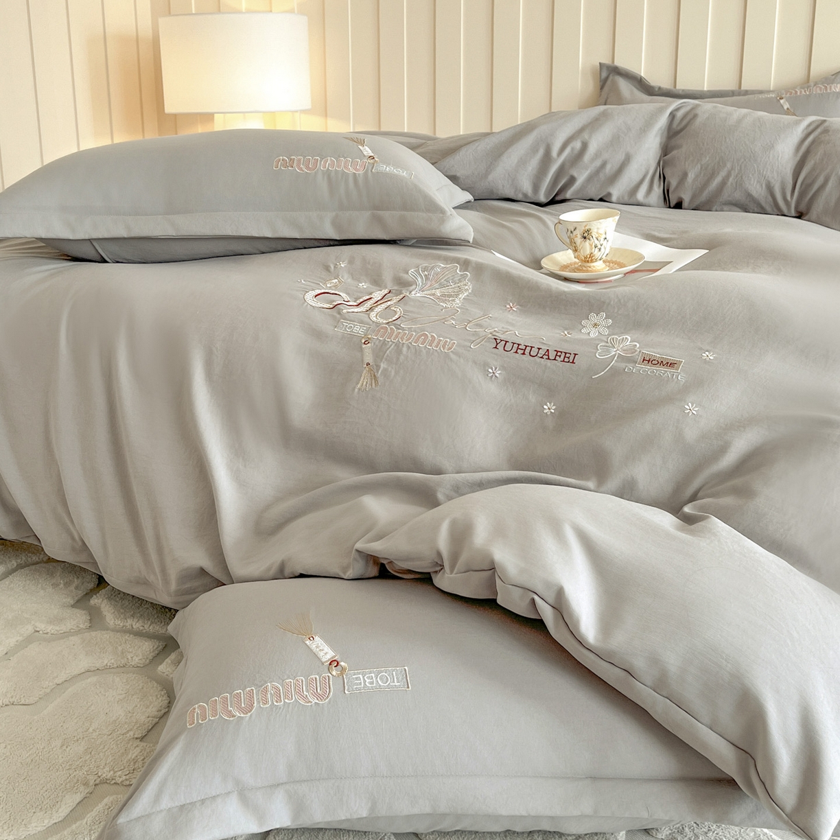 91家纺网 家纺一手货源 找家纺 文黛家居 2025新款高克重水洗棉绣花四件套-梦恋 梦恋-灰