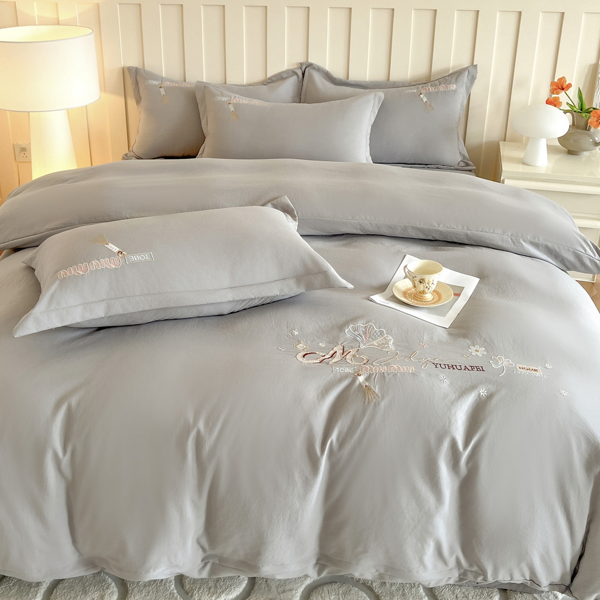 91家纺网 家纺一手货源 找家纺 文黛家居 2025新款高克重水洗棉绣花四件套-梦恋 梦恋-灰