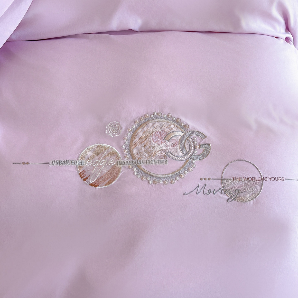 91家纺网 家纺一手货源 找家纺 文黛家居 2025新款高克重水洗棉绣花四件套-奢侈生活 奢侈生活-紫