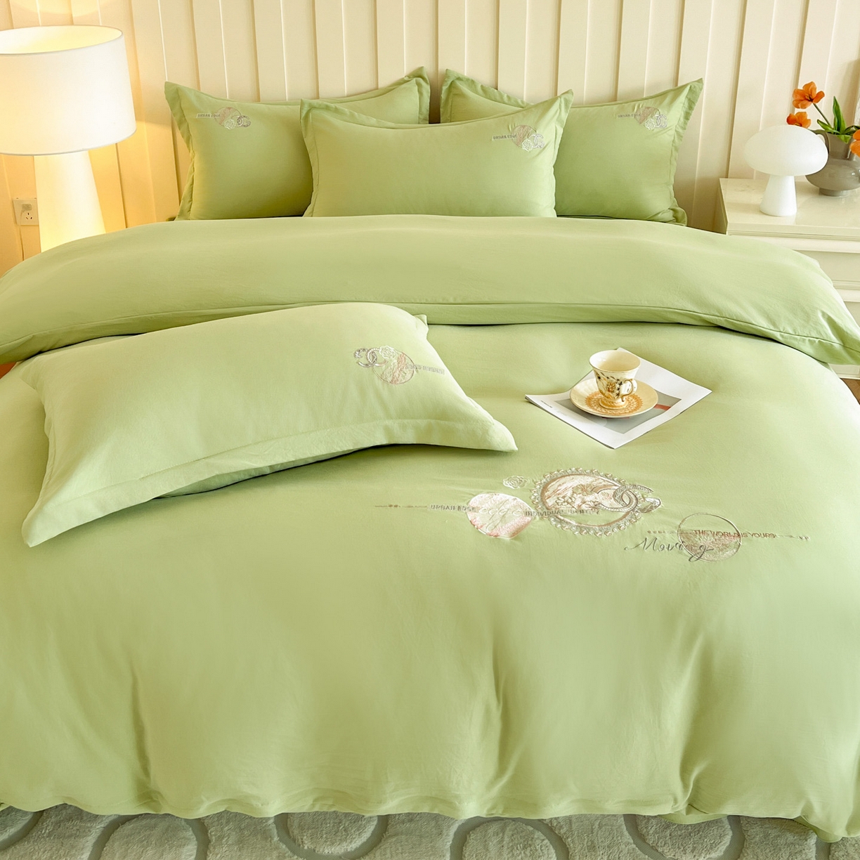 91家纺网 家纺一手货源 找家纺 文黛家居 2025新款高克重水洗棉绣花四件套-奢侈生活 奢侈生活-果绿