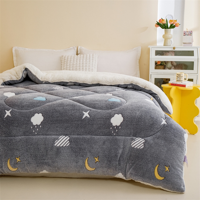 91家纺网 家纺一手货源 找家纺 曼町家居 2025新款加厚升级款雪花绒印花冬被 被子被芯 灰色星空