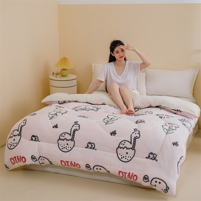 91家纺网 家纺一手货源 找家纺 曼町家居 2025新款加厚升级款雪花绒印花冬被 被子被芯 恐龙乐园