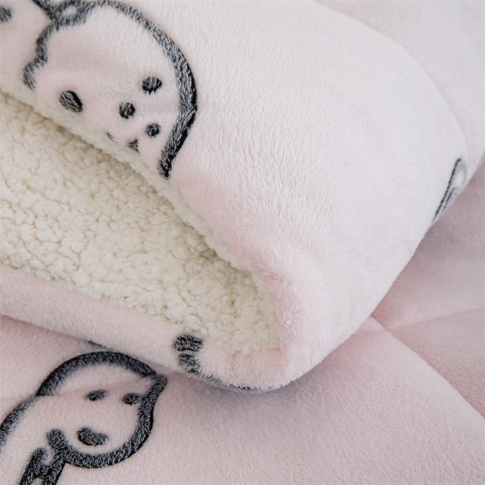 91家纺网 家纺一手货源 找家纺 曼町家居 2025新款加厚升级款雪花绒印花冬被 被子被芯 恐龙乐园